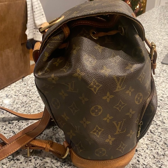 Louis Vuitton Montsouris - Picture 7 of 8